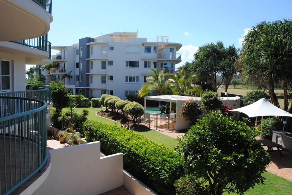 Surfside On The Beach Buddina Buitenkant foto