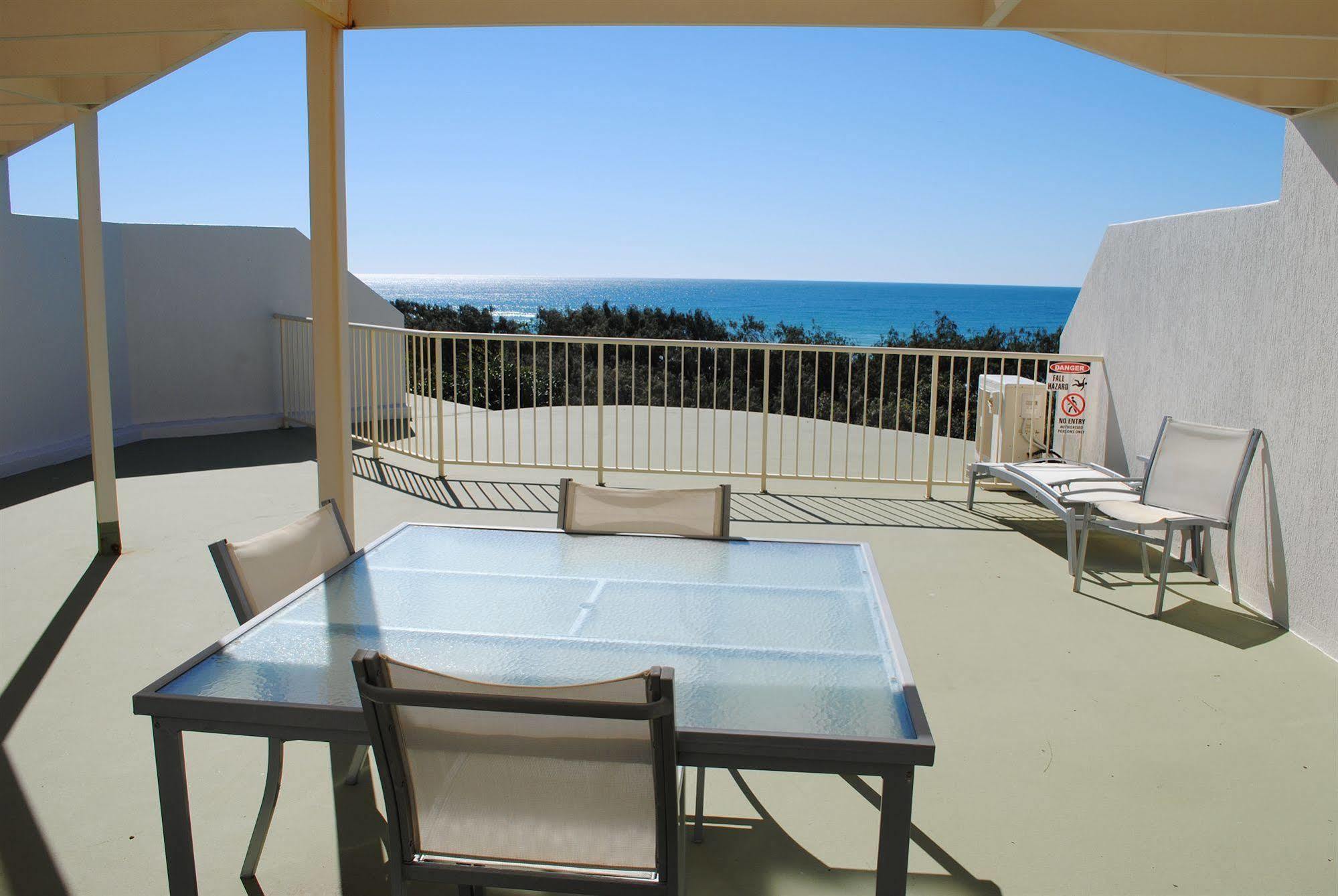 Surfside On The Beach Buddina Buitenkant foto