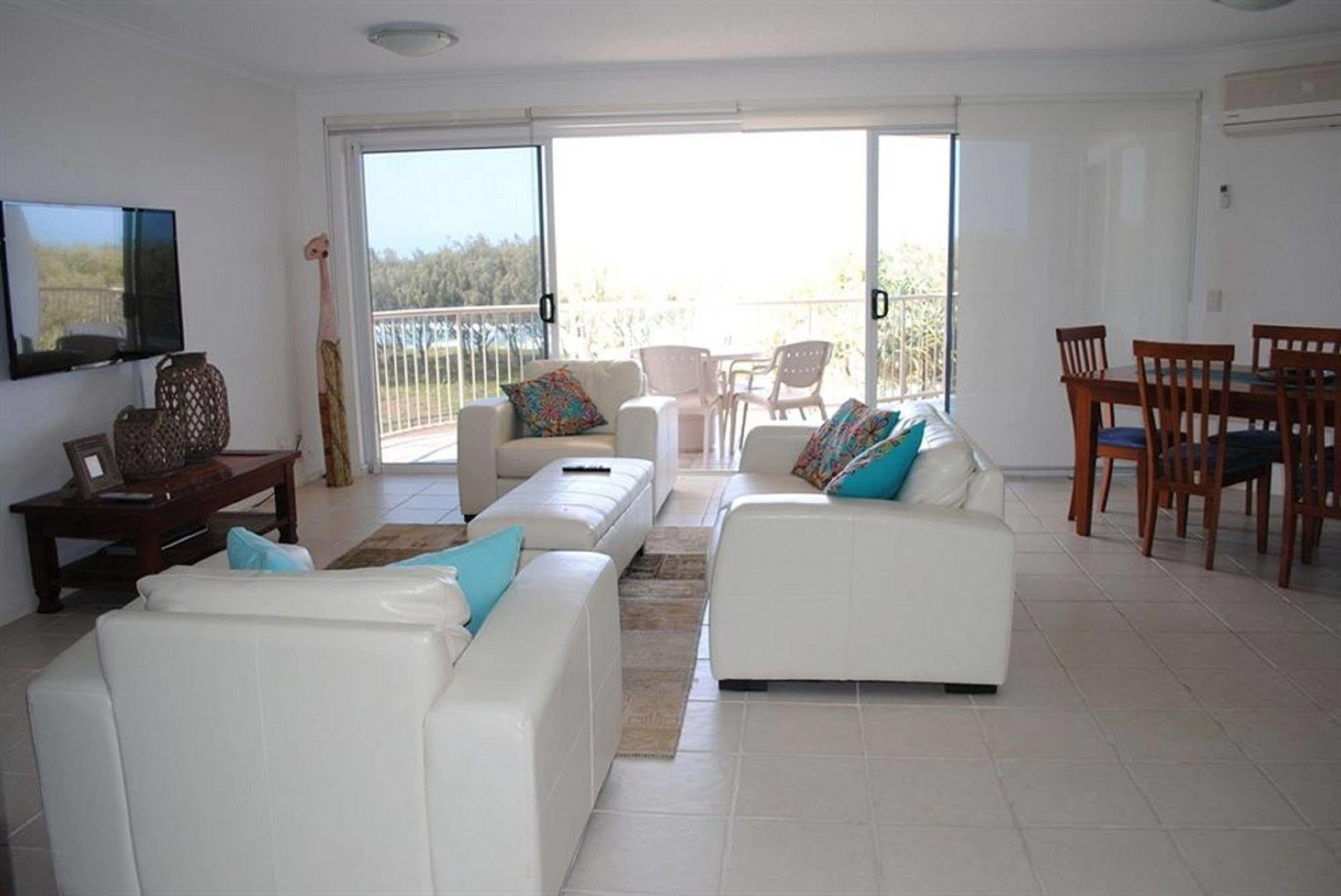 Surfside On The Beach Buddina Buitenkant foto